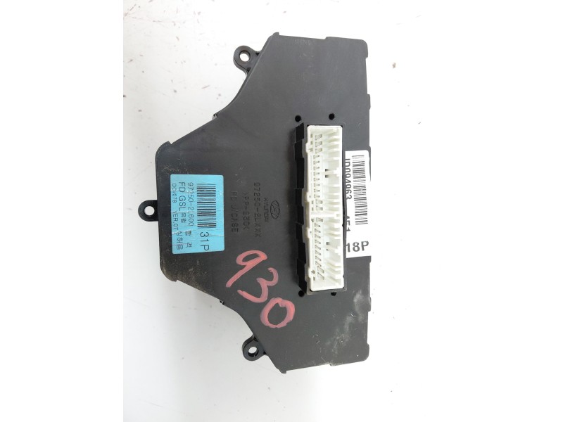 Recambio de mando climatizador para hyundai i30 1.4 cat referencia OEM IAM 972502L600  