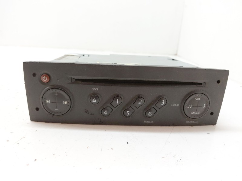 Recambio de sistema audio / radio cd para renault clio iii 1.5 dci diesel referencia OEM IAM 8200607915  