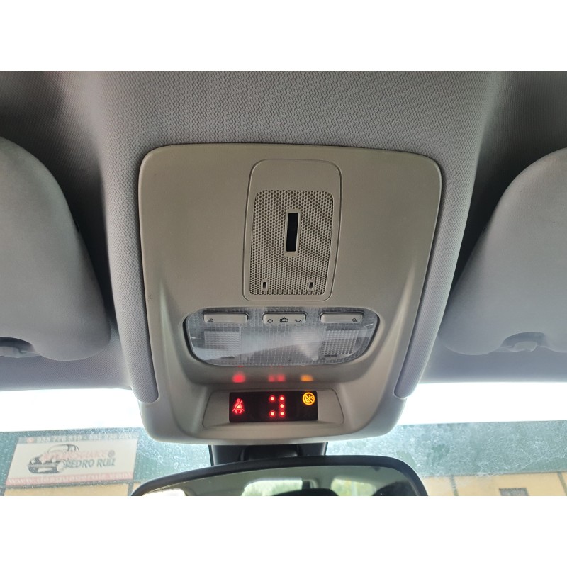 Recambio de luz interior para citroen c5 station wagon 2.0 hdi fap referencia OEM IAM   