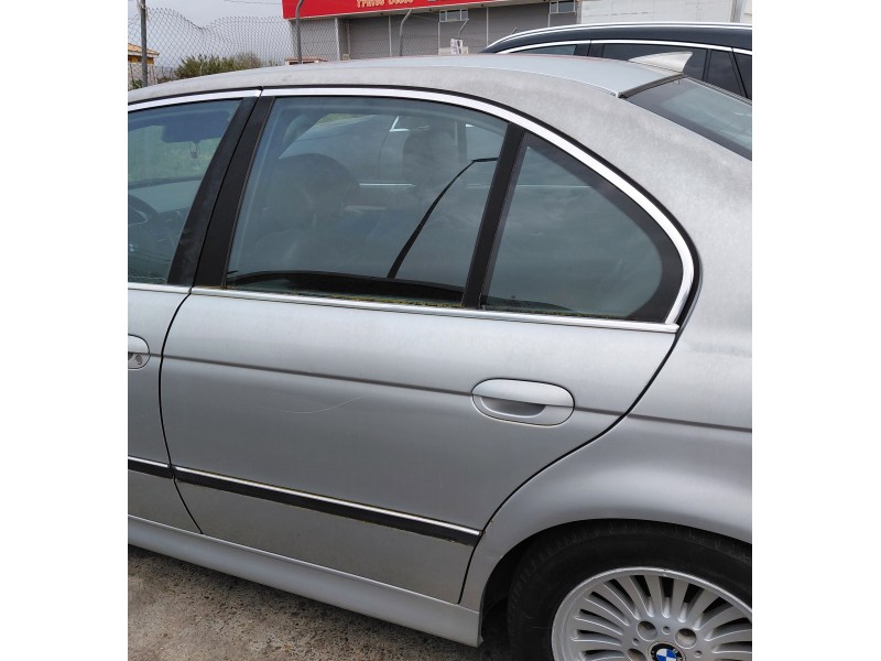 Recambio de puerta trasera izquierda para bmw 5 (e39) 530 d referencia OEM IAM   