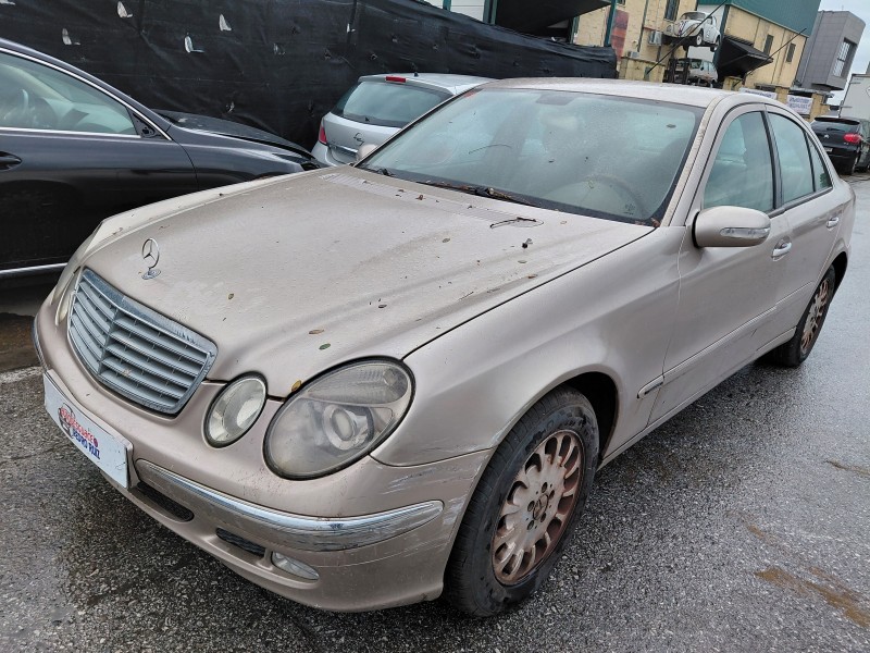 mercedes-benz clase e (w211) del año 2004