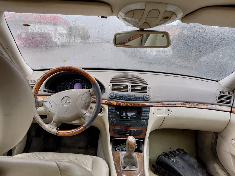 mercedes-benz clase e (w211) del año 2004