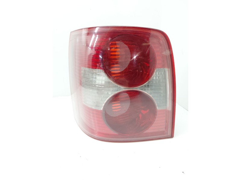 Recambio de piloto trasero izquierdo para volkswagen passat b5.5 variant (3b6) 1.9 tdi referencia OEM IAM   