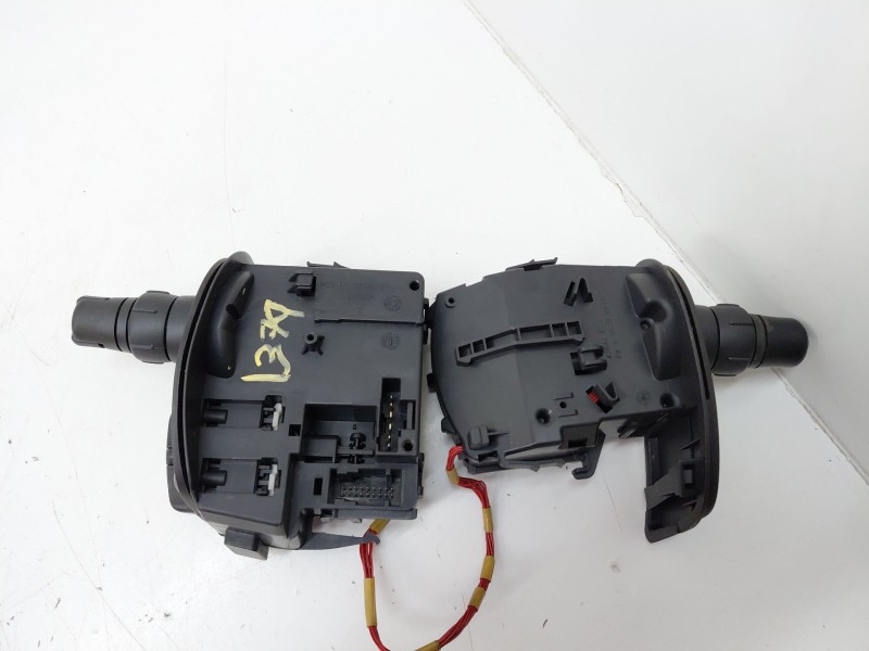 Recambio de mando multifuncion para renault clio iii 1.5 dci diesel referencia OEM IAM 88103003346  