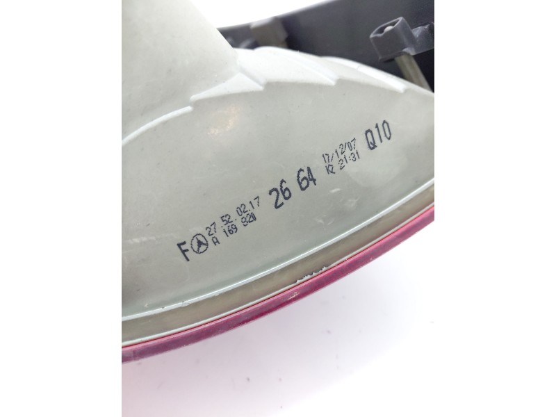 Recambio de piloto trasero derecho para mercedes-benz clase b (w245) 200 cdi (245.208) referencia OEM IAM A1698202664  