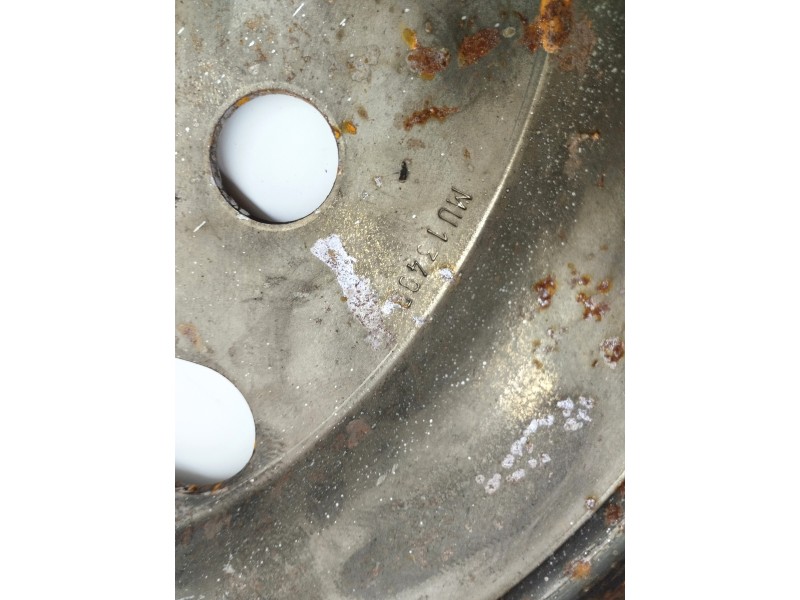 Recambio de volante motor para land rover discovery 4 tdv6 hse referencia OEM IAM MU1349B  