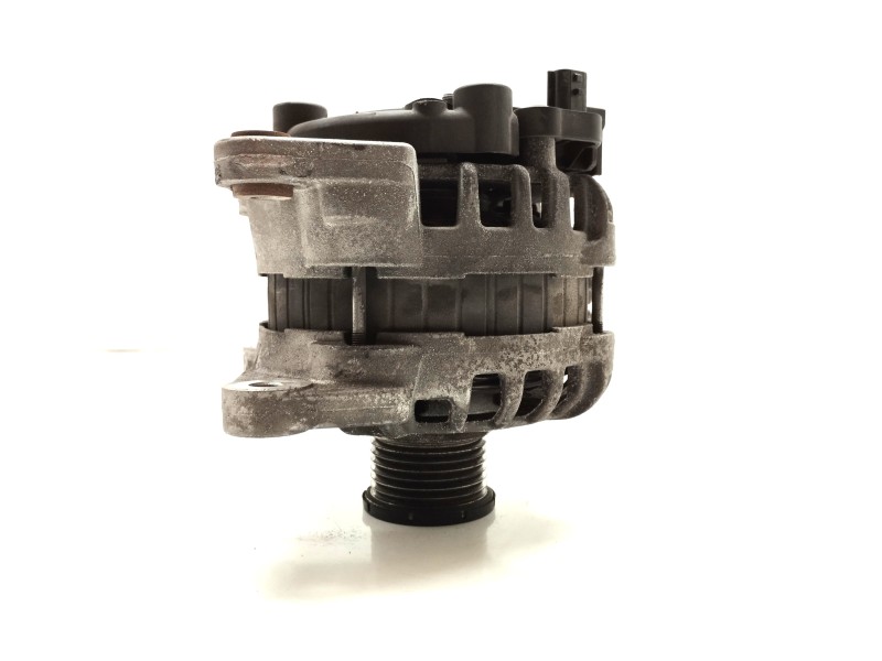 Recambio de alternador para renault twingo iii limited referencia OEM IAM 231006007RA  