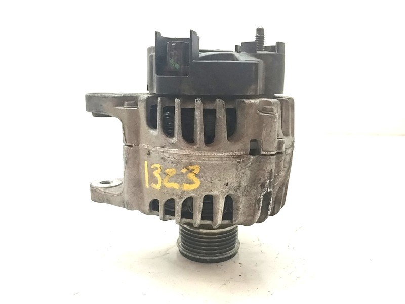 Recambio de alternador para renault clio iv 1.5 dci diesel fap referencia OEM IAM 231007865RA  
