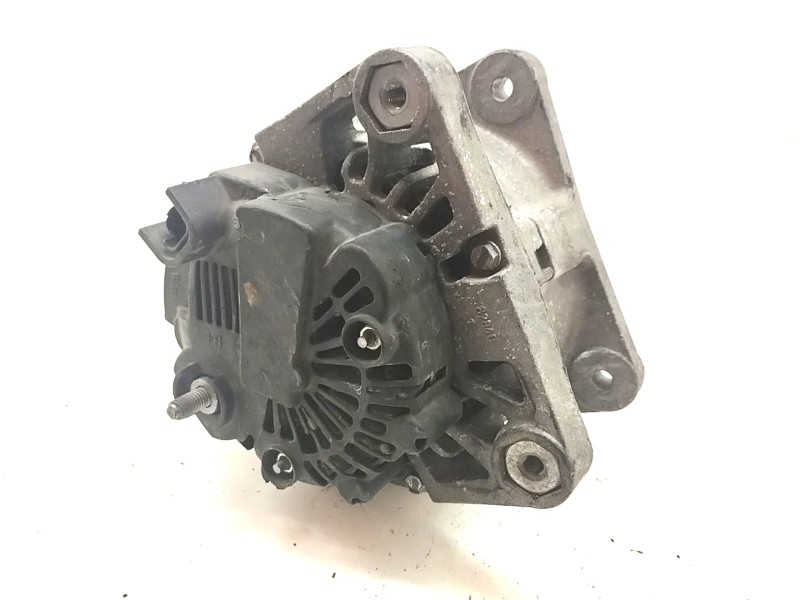 Recambio de alternador para renault scenic ii 1.6 16v referencia OEM IAM 7711497095  