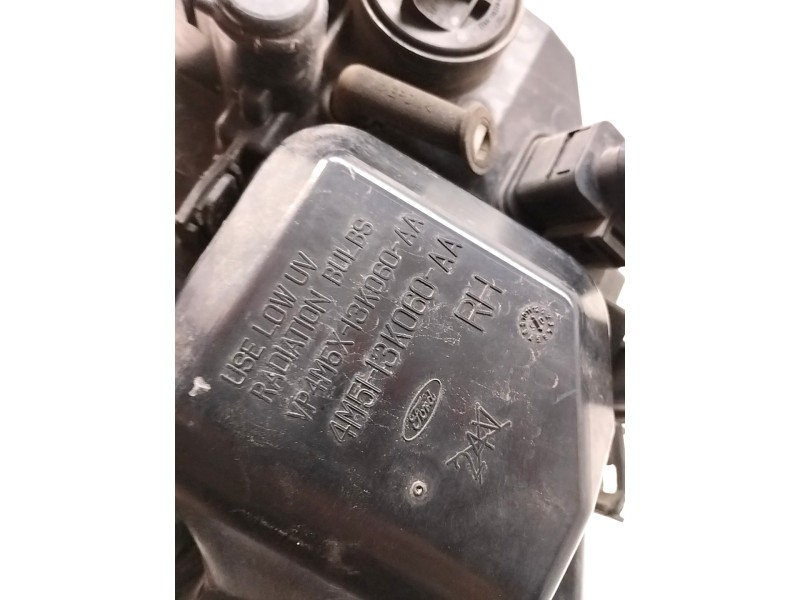 Recambio de faro derecho para ford focus sportbreak (cap) 1.6 tdci cat referencia OEM IAM 4M5113K060AA  
							