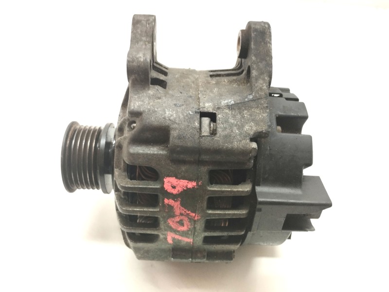 Recambio de alternador para volkswagen polo (6c1) advance bluemotion referencia OEM IAM 037903025T  