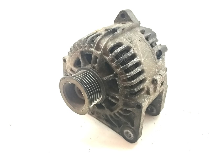Recambio de alternador para renault megane ii classic berlina confort dynamique referencia OEM IAM 7711497095  