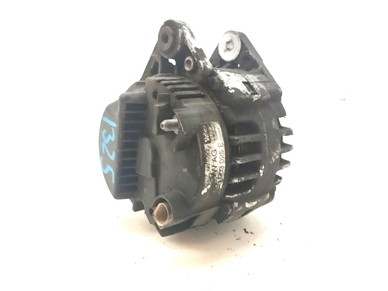 Recambio de alternador para volkswagen polo (9n1) 1.2 12v referencia OEM IAM 03D903025E  
							