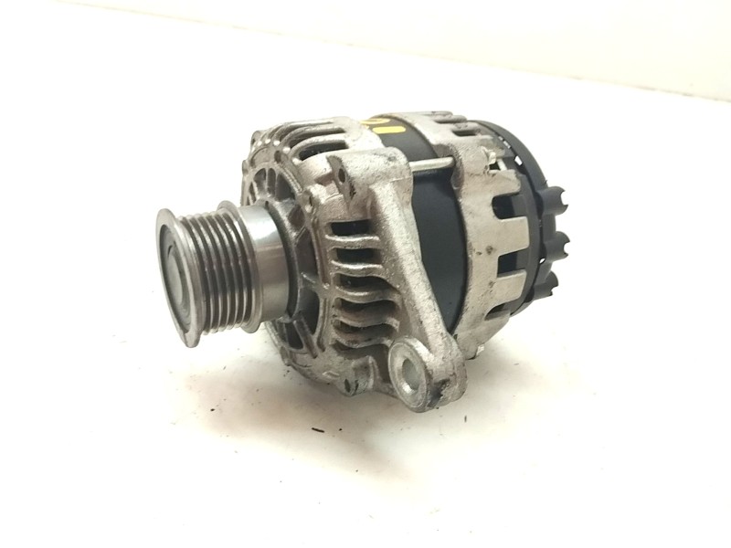 Recambio de alternador para opel insignia sports tourer sport referencia OEM IAM LRA03357  