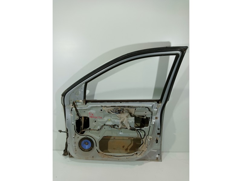 Recambio de puerta delantera derecha para kia sorento 2.5 crdi referencia OEM IAM   