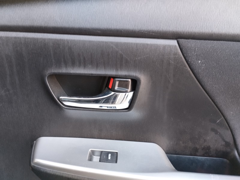 Recambio de maneta interior trasera derecha para toyota prius+ 1.8 16v (híbrido) referencia OEM IAM   
							
