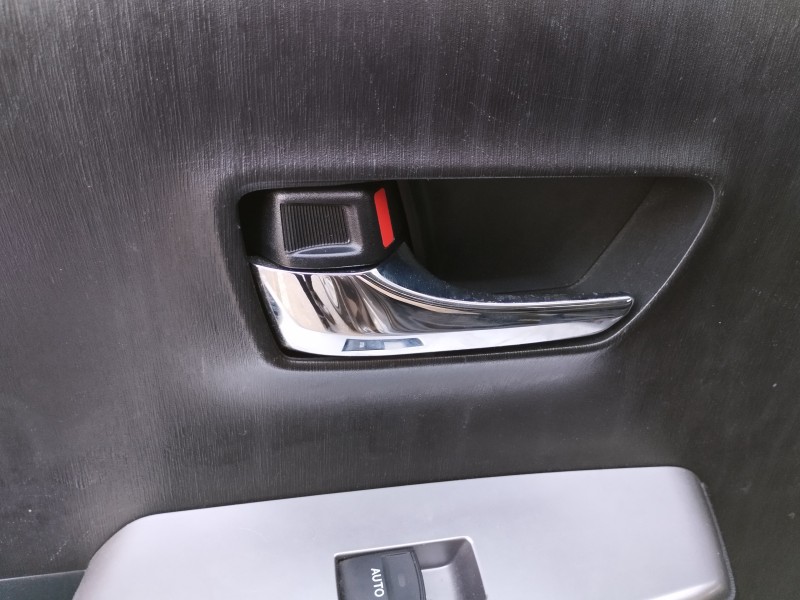 Recambio de maneta interior trasera izquierda para toyota prius+ 1.8 16v (híbrido) referencia OEM IAM   
							