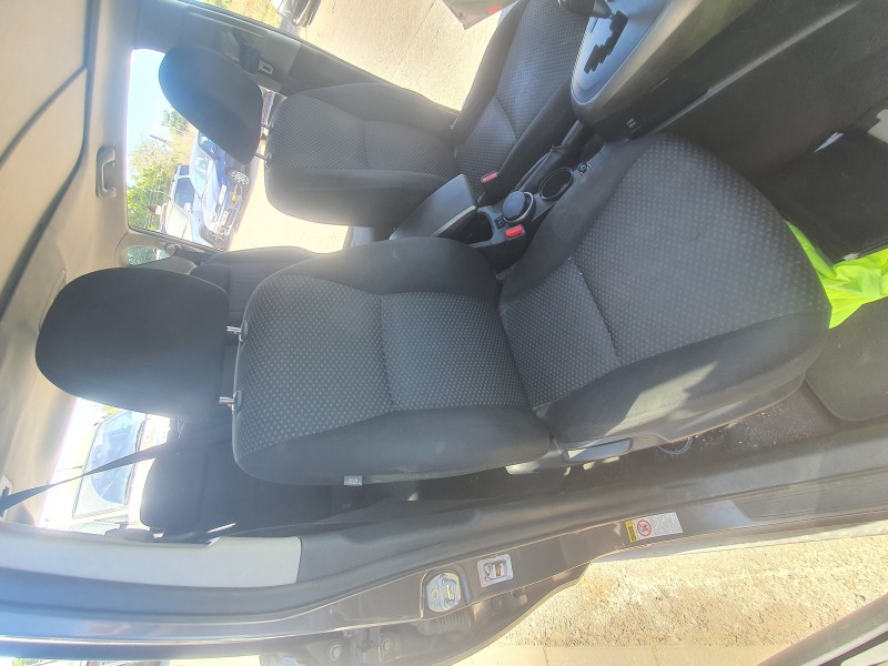 Recambio de asiento delantero derecho para toyota verso advance referencia OEM IAM   
							