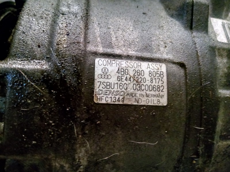 Recambio de compresor aire acondicionado para audi a6 berlina (4b2) 4.2 v8 40v referencia OEM IAM 4B0260805B  
							