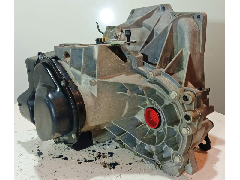 Recambio de caja cambios para ford fiesta (cb1) titanium referencia OEM IAM AA6R7002CBD  