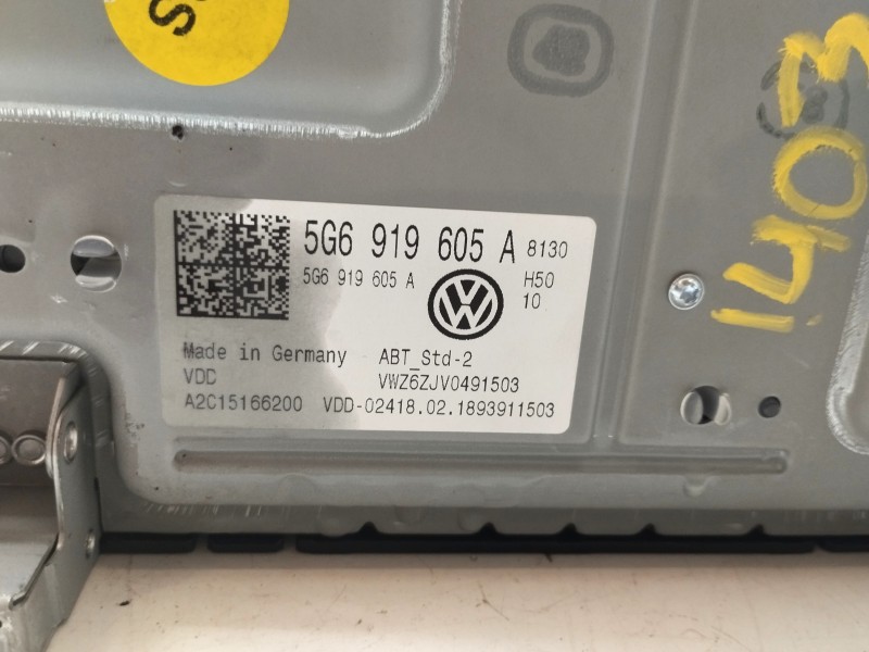 Recambio de pantalla multifuncion para volkswagen polo 1.0 tsi referencia OEM IAM 5G6919605A  