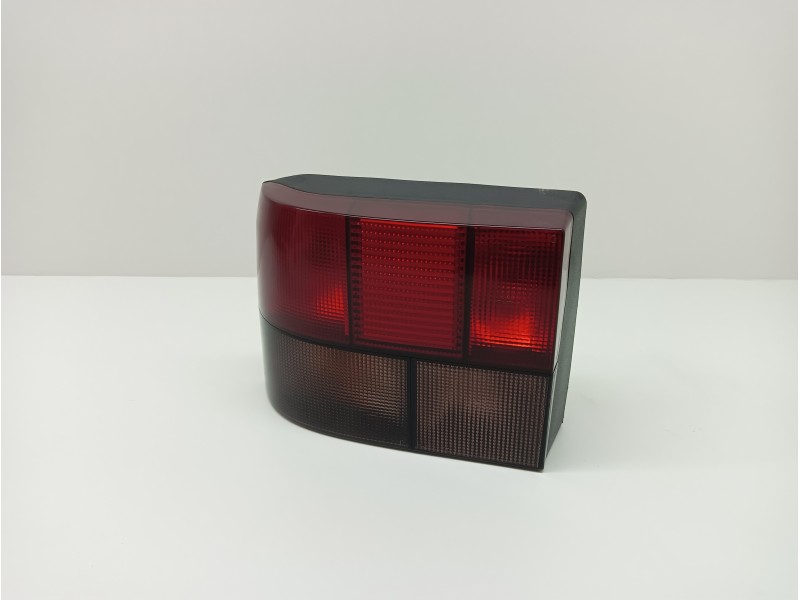 Recambio de piloto trasero izquierdo para renault 19 hatchback (b/c53) 1.4 referencia OEM IAM   