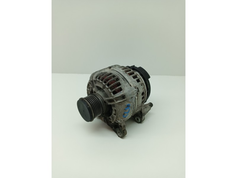 Recambio de alternador para seat leon (5f1) 1.6 tdi referencia OEM IAM A10353  