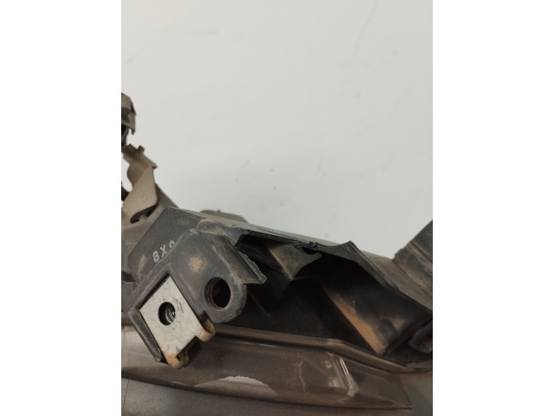 Recambio de faro derecho para mazda 6 lim. (gh) 1.8 cat referencia OEM IAM   
							