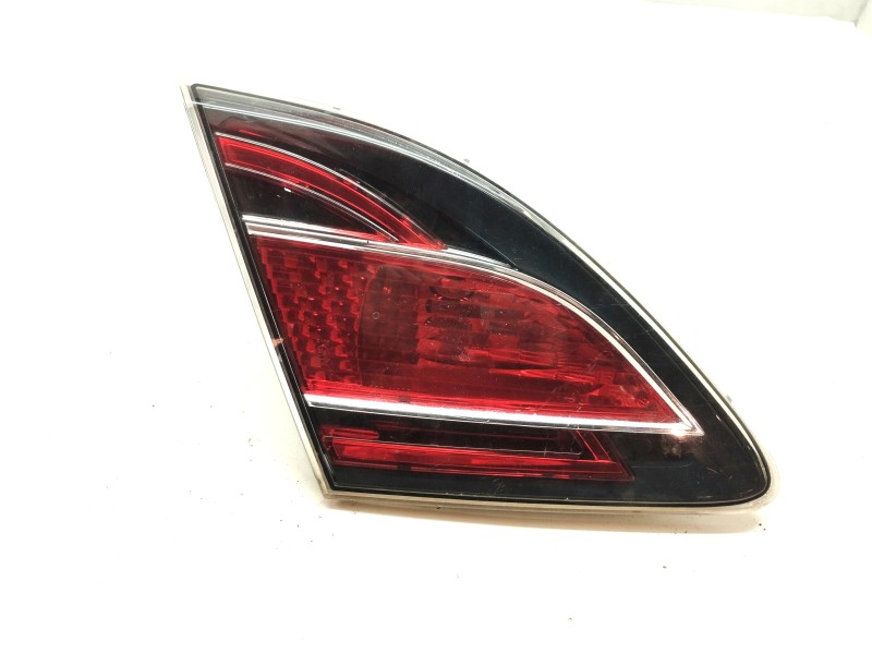 Recambio de piloto trasero izquierdo interior para mazda 6 lim. (gh) 1.8 cat referencia OEM IAM 13241055  