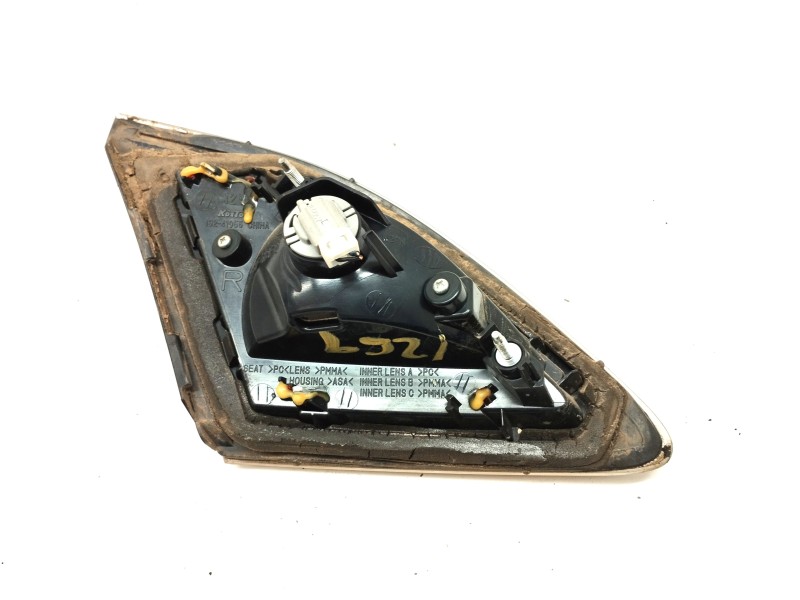 Recambio de piloto trasero derecho interior para mazda 6 lim. (gh) 1.8 cat referencia OEM IAM 13241055  