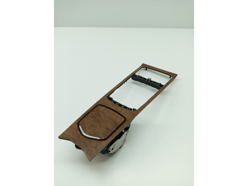 Recambio de cenicero para porsche panamera 4.8 v8 turbo cat referencia OEM IAM 97055315704  