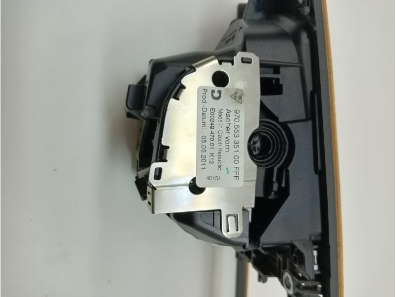 Recambio de cenicero para porsche panamera 4.8 v8 turbo cat referencia OEM IAM 97055315704  