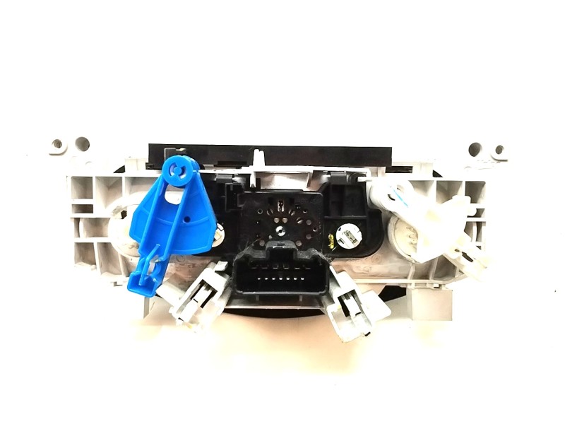 Recambio de mando calefaccion / aire acondicionado para dacia duster ambiance 4x2 referencia OEM IAM N112381J  
							