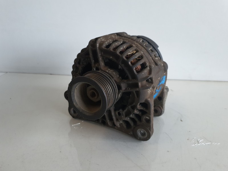 Recambio de alternador para seat leon (1m1) 1.6 16v referencia OEM IAM 028903028A  
							