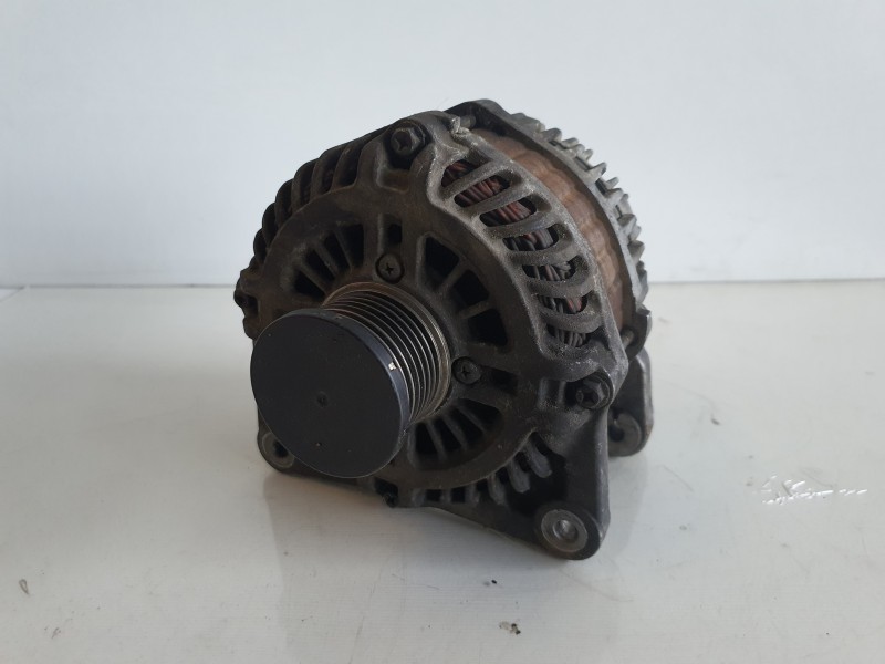 Recambio de alternador para nissan qashqai+2 (jj10) 2.0 dci turbodiesel cat referencia OEM IAM 23100JD71A  
							