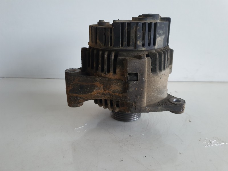 Recambio de alternador para peugeot 106 (s2) 1.1 referencia OEM IAM   
							
