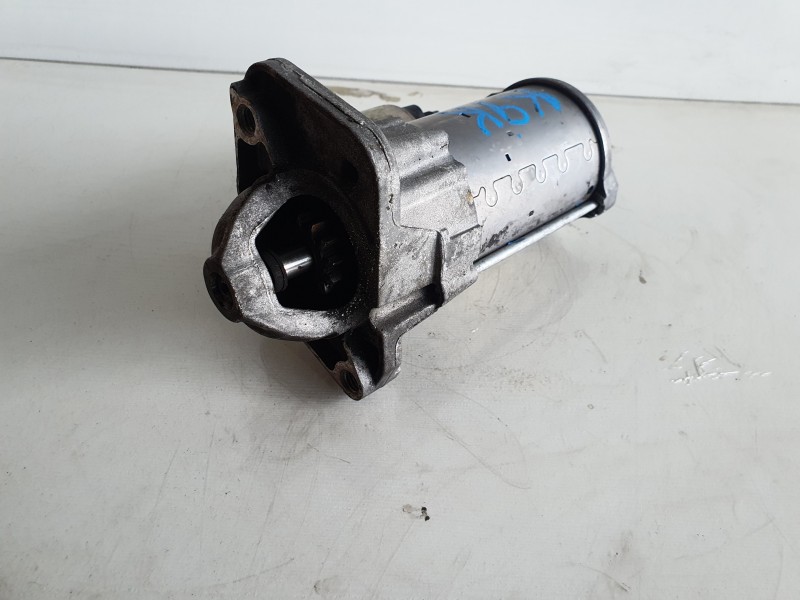 Recambio de motor arranque para renault clio iv expression referencia OEM IAM 233004868R  
							