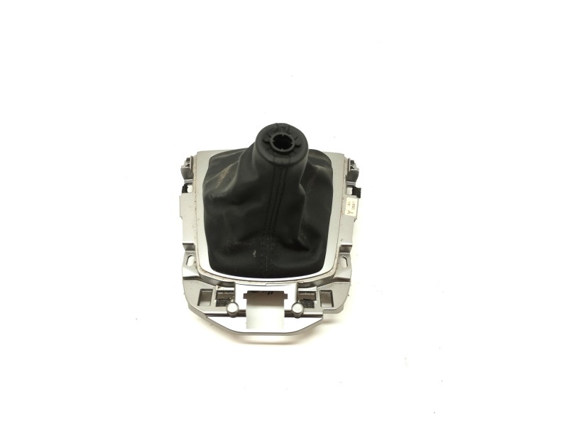 Recambio de guarnecidos palanca cambio para mazda cx-3 1.5 diesel cat referencia OEM IAM DA6T64341  
							