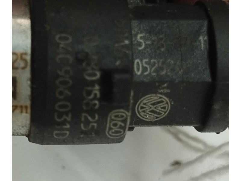 Recambio de inyector para seat mii (kf1) 1.0 referencia OEM IAM 04C906031D  
