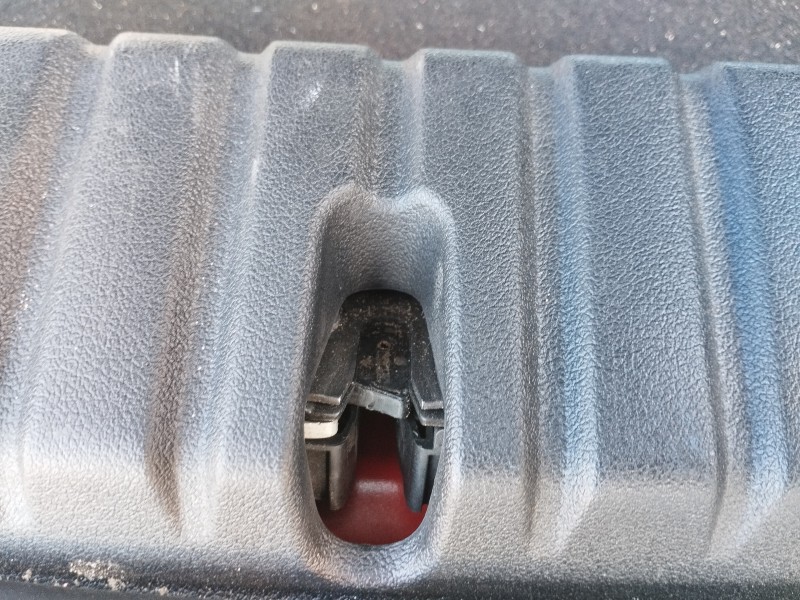 Recambio de cerradura maletero / porton para bmw serie 1 lim. (f40) 1.5 12v turbodiesel referencia OEM IAM   
							