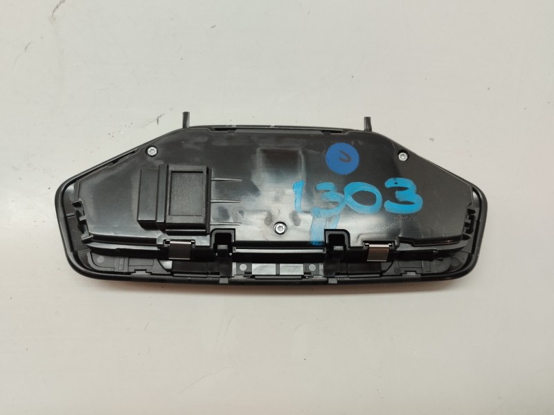 Recambio de luz interior para bmw serie 1 lim. (f40) 1.5 12v turbodiesel referencia OEM IAM 989113904  
							