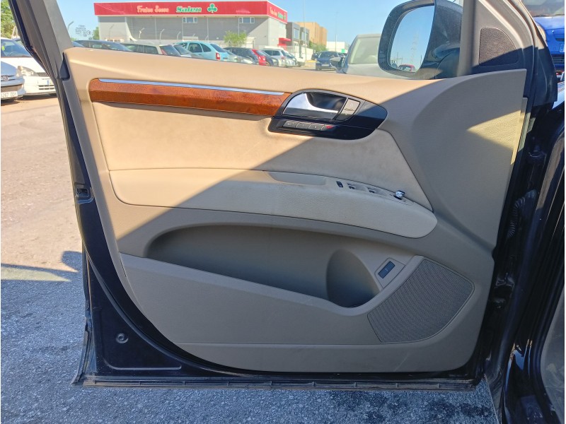 Recambio de guarnecido puerta delantera izquierda para audi q7 (4l) 4.2 v8 32v tdi biturbo referencia OEM IAM   
							