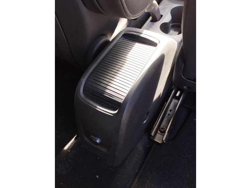 Recambio de apoyabrazos central para opel crossland x 1.2 referencia OEM IAM   
							