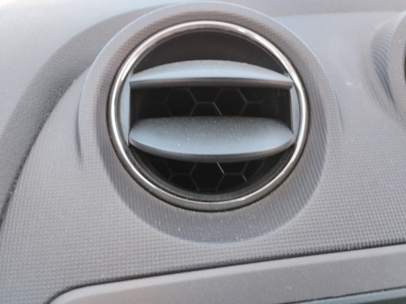 Recambio de rejilla aireadora para seat ibiza (6j5) 1.2 tsi referencia OEM IAM   
							