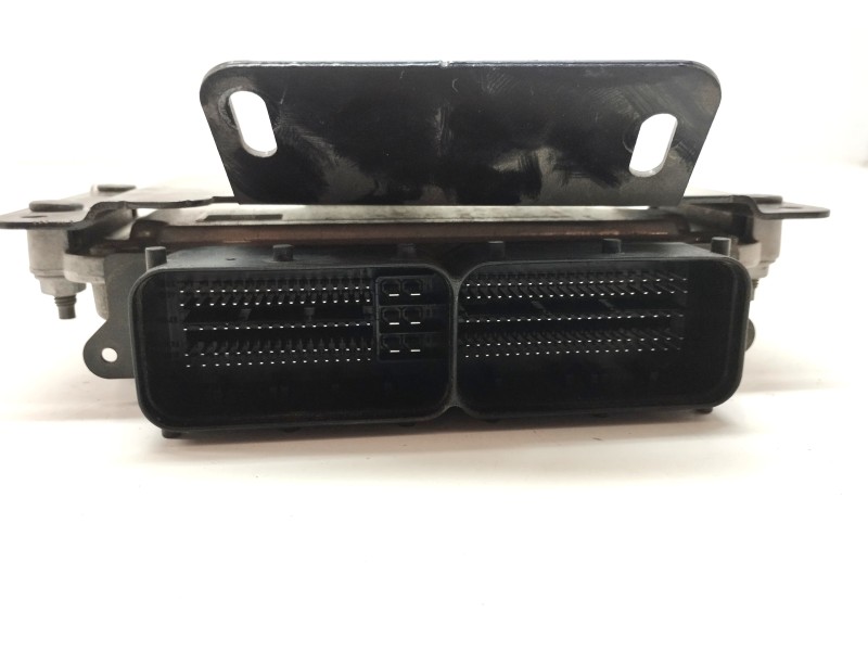 Recambio de centralita motor uce para jaguar xe 2.0 diesel cat referencia OEM IAM GX7312C520FAF  
							