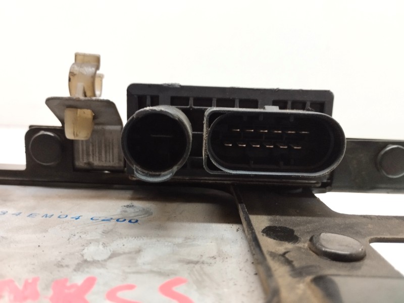 Recambio de centralita motor uce para ssangyong korando 2.0 td cat referencia OEM IAM 6715400032  
							