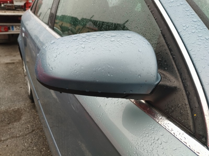 Recambio de retrovisor derecho para audi a4 berlina (8e) 2.0 tdi referencia OEM IAM   
							