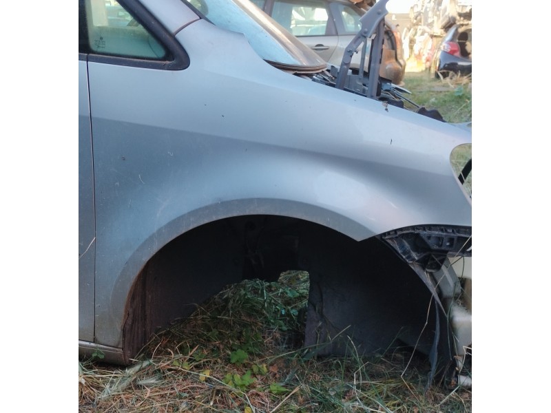 Recambio de aleta delantera derecha para volkswagen touran (1t3) 1.6 tdi dpf referencia OEM IAM   
							