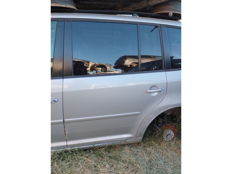 Recambio de puerta trasera izquierda para volkswagen touran (1t3) 1.6 tdi dpf referencia OEM IAM   
							