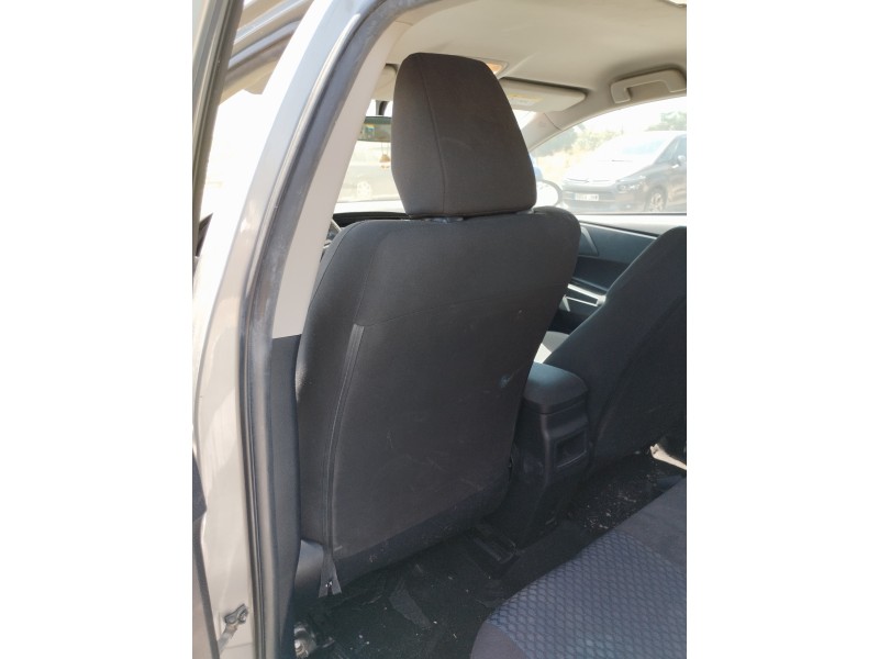 Recambio de asiento delantero izquierdo para toyota auris 1.4 turbodiesel cat referencia OEM IAM   
							